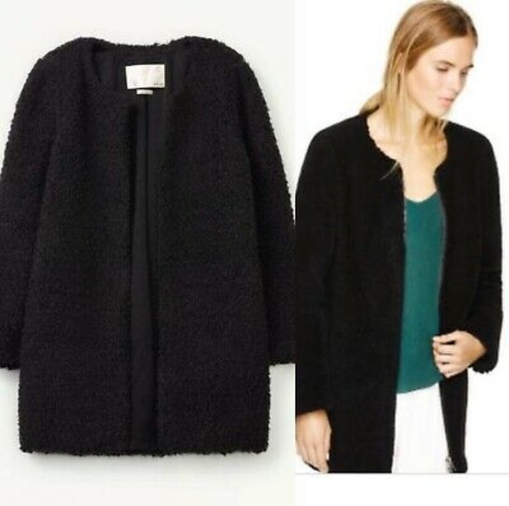 Wilfred Laboratoir Coat